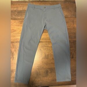 Lululemon Commission Pant Classic Fit 36x32 (size tag removed). *Blue/gray